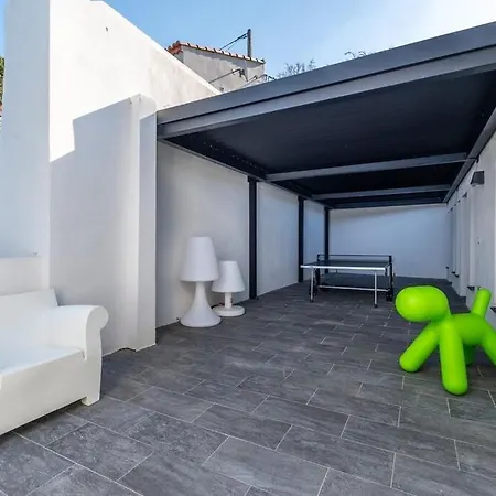 Allegra Villa *